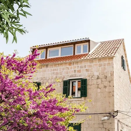 In The Old Town Villa Split